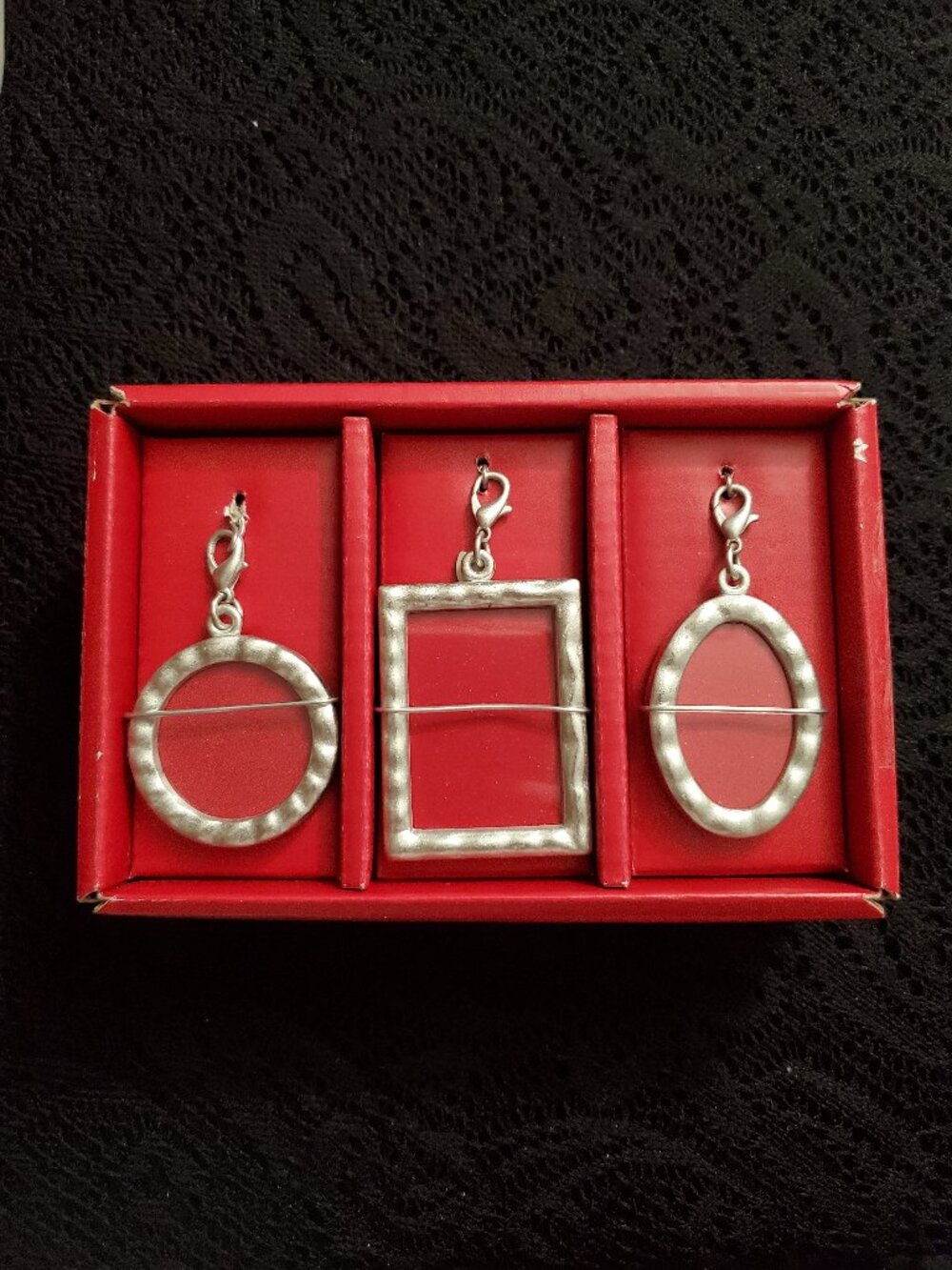 NIB Pottery Barn Set of 3 Frame Charms